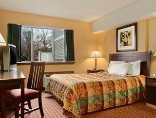 Days Inn & Suites Groton/Mohegan Sun/Foxwoods מראה חיצוני תמונה